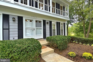 1021 Riva Ridge Dr, Great Falls, VA 22066 - photo 2