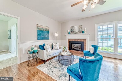 9561 Oakenshaw Dr, Manassas, VA 20110 - photo 4