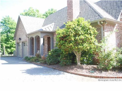 Side of house with easy entrance