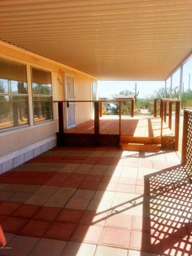 delaware front awning