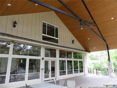 2229 Gruene Rd, New Braunfels, TX 78130 - photo 5