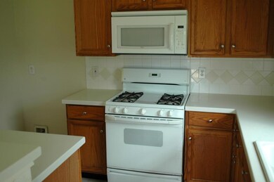 3503 Englewood Dr, Pearland, TX 77584 - photo 6