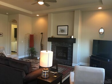 60402 Hedgewood Ln, Bend, OR 97702 - photo 4