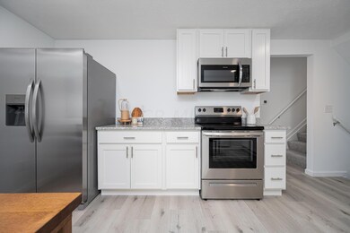 5100 Norcrest Drive 016