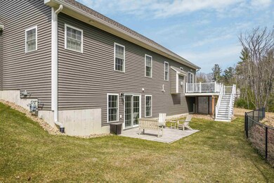 7 Falling Leaf Dr, Londonderry, NH 03053 - photo 3