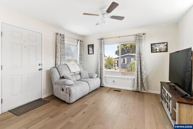 205 S 54th (#108) St unit 108, Springfield, OR 97478 - photo 4