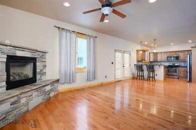 Open concept flow into dining area and kitchen