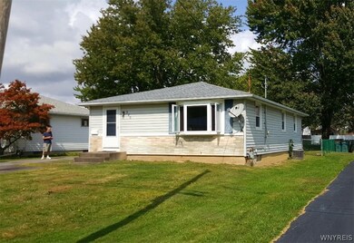 349 Summit Blvd, North Tonawanda, NY 14120 - photo 3