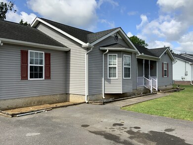 207 Edgeview Dr, Shelbyville, TN 37160 - photo 3