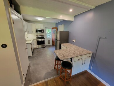 4432 N 4th St, Columbus, OH 43224 - photo 3