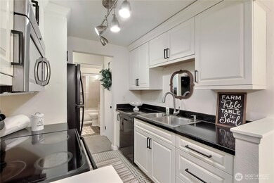 We have your keys! Don’t wait… your dream home in Federal Way is calling!