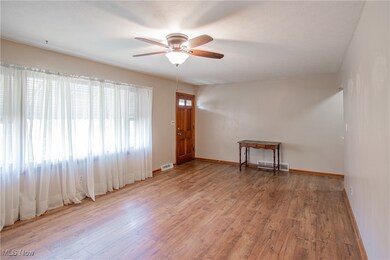 2045 9th St SW, Akron, OH 44314 - photo 4