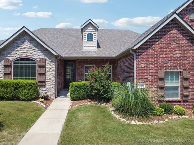 5718 Aspen, Bartlesville, OK 74006 - photo 2