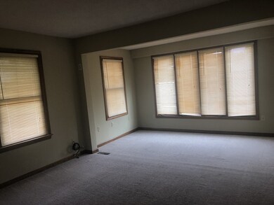 202 Hubbard St unit 2R, Ludlow, MA 01056 - photo 6