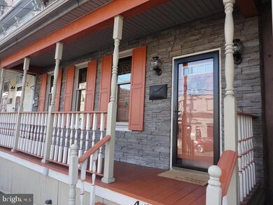410 W Spruce St, Shamokin, PA 17872 - photo 2