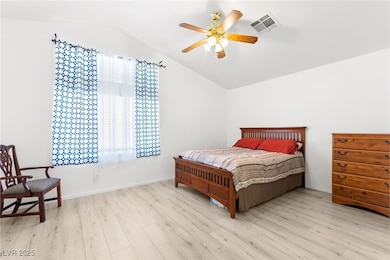 8370 Lost Lake Ct, Las Vegas, NV 89147 - photo 4