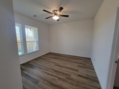 933 Tillman Ln, East Bernard, TX 77435 - photo 7