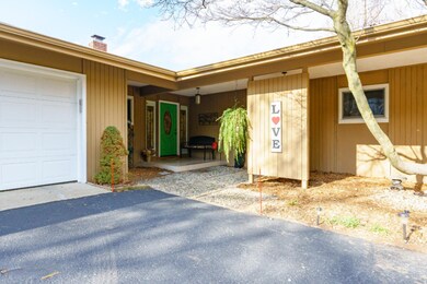 Highland_Ct_326_Plainwell_49080-44