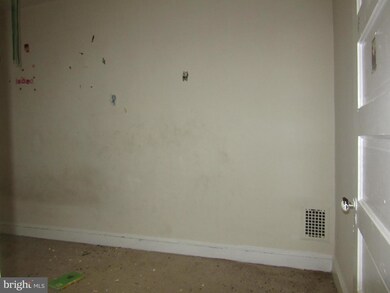 828 N Kenwood Ave, Baltimore, MD 21205 - photo 4