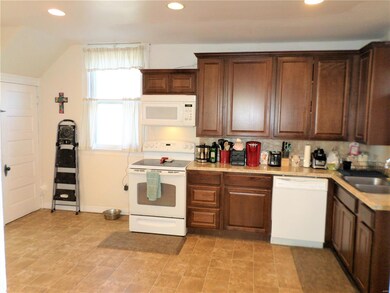 Basement access from huge kitchen!