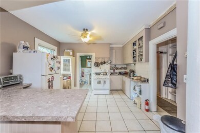 135 Adelaide Ave unit 3, Providence, RI 02907 - photo 4