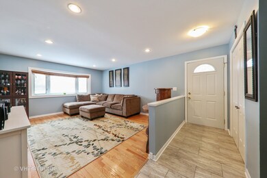 614 N Howard Ave, Elmhurst, IL 60126 - photo 7