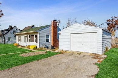 oversized 1 car garage