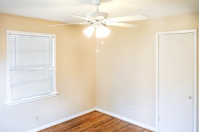 121 Northwood St, Houston, TX 77009 - photo 7