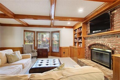 8504 Hallet St, Lenexa, KS 66215 - photo 6