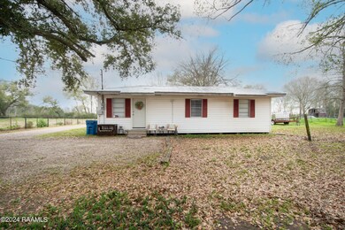 D - Exterior