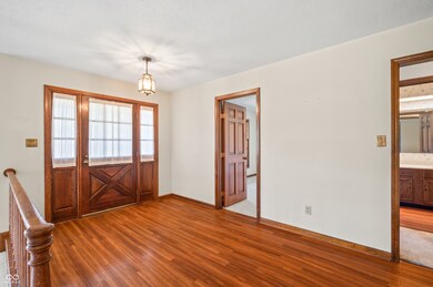 3505 30th St, Columbus, IN 47203 - photo 7