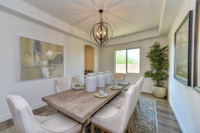 003_Dining Room