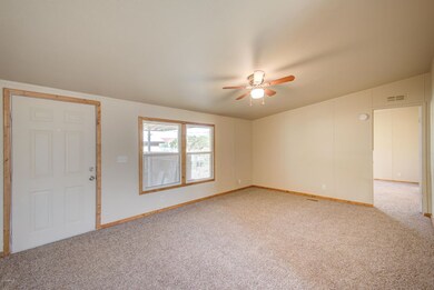 639 S Warner Dr-10