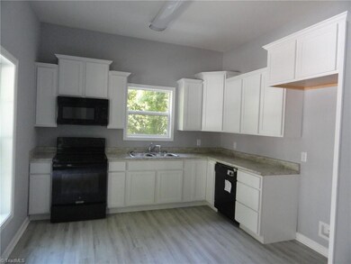 New Cabinets & Appliances
