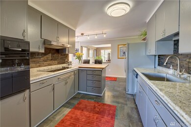 19005 92nd Ave W, Edmonds, WA 98020 - photo 4