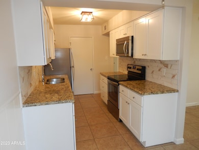 3618 E Montecito Ave unit 2, Phoenix, AZ 85018 - photo 6