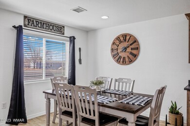 549S4thWSt-Snowflake-AZ-7