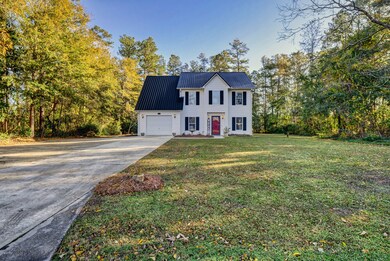 108 S Lloyd St, Burgaw, NC 28425 - photo 2