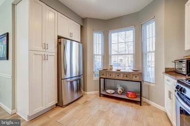 46580 Drysdale Terrace unit 103, Sterling, VA 20165 - photo 3