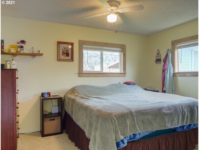 203 NW 7th Ave, John Day, OR 97845 - photo 7