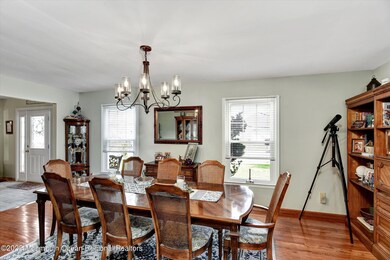 07-Dining Room
