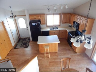 1706 Peach Dr NE, Sauk Rapids, MN 56379 - photo 2