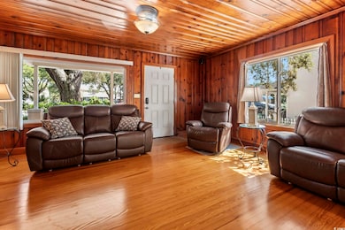 413 30th Ave N, Myrtle Beach, SC 29577 - photo 4