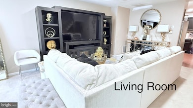 9630 Hadleigh Ct, Laurel, MD 20723 - photo 5