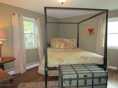 22 Peach Blossom Ln, Middletown, NJ 07748 - photo 5