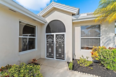 7756 SE Bay Cedar Cir, Hobe Sound, FL 33455 - photo 4