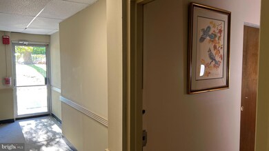 Radnor House unit L5, Bryn Mawr, PA 19010 - photo 4