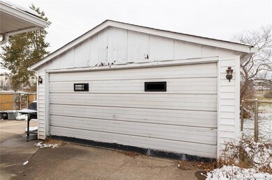 125 Bruce St, Salem, IN 47167 - photo 6