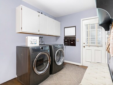 905 Sumter Ct, Naperville, IL 60540 - photo 7