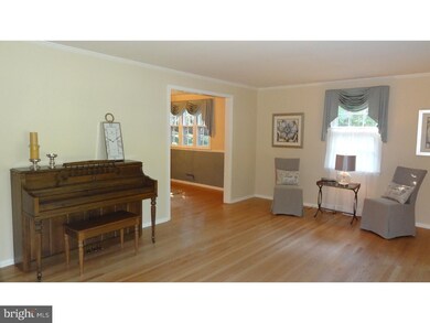 135 Barcroft Dr, Cherry Hill, NJ 08034 - photo 5